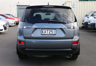 2007 Mitsubishi Outlander - Thumbnail