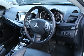 2013 Mitsubishi Lancer - Thumbnail