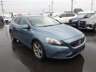 2013 Volvo V40 - Thumbnail