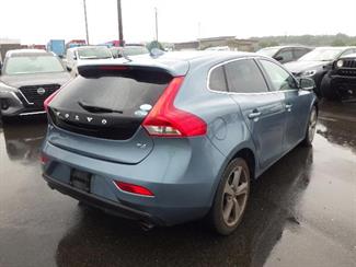 2013 Volvo V40 - Thumbnail