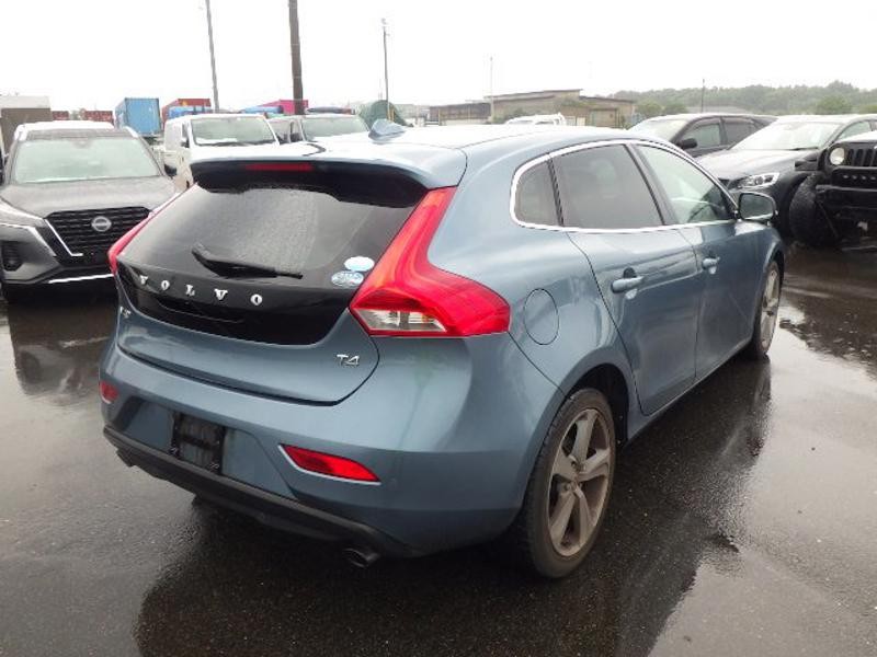 2013 Volvo V40