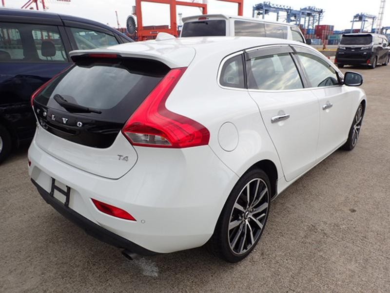 2013 Volvo V40