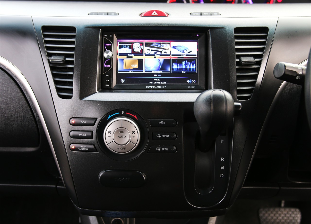 2013 Mazda Biante
