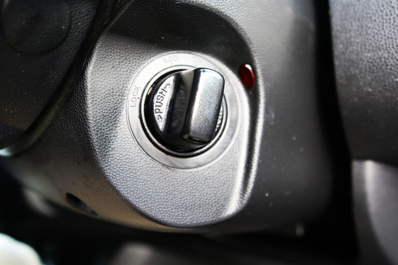 2013 Mazda Biante