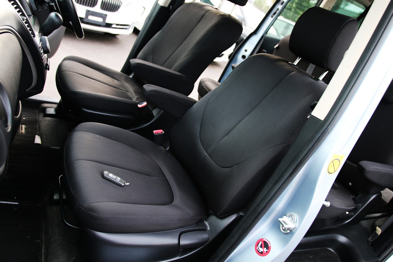 2013 Mazda Biante