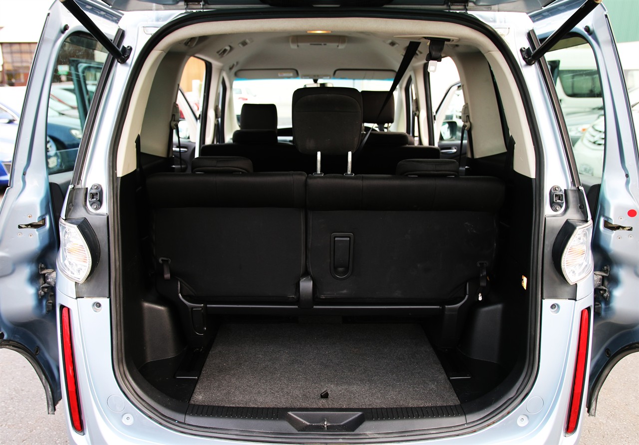 2013 Mazda Biante