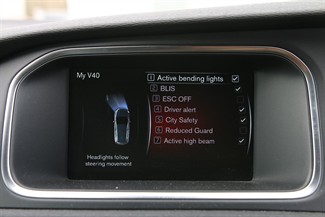 2015 Volvo V40 - Thumbnail