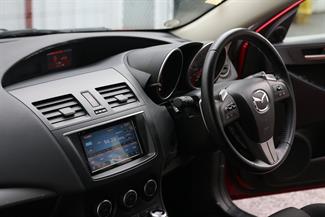 2011 Mazda Axela - Thumbnail