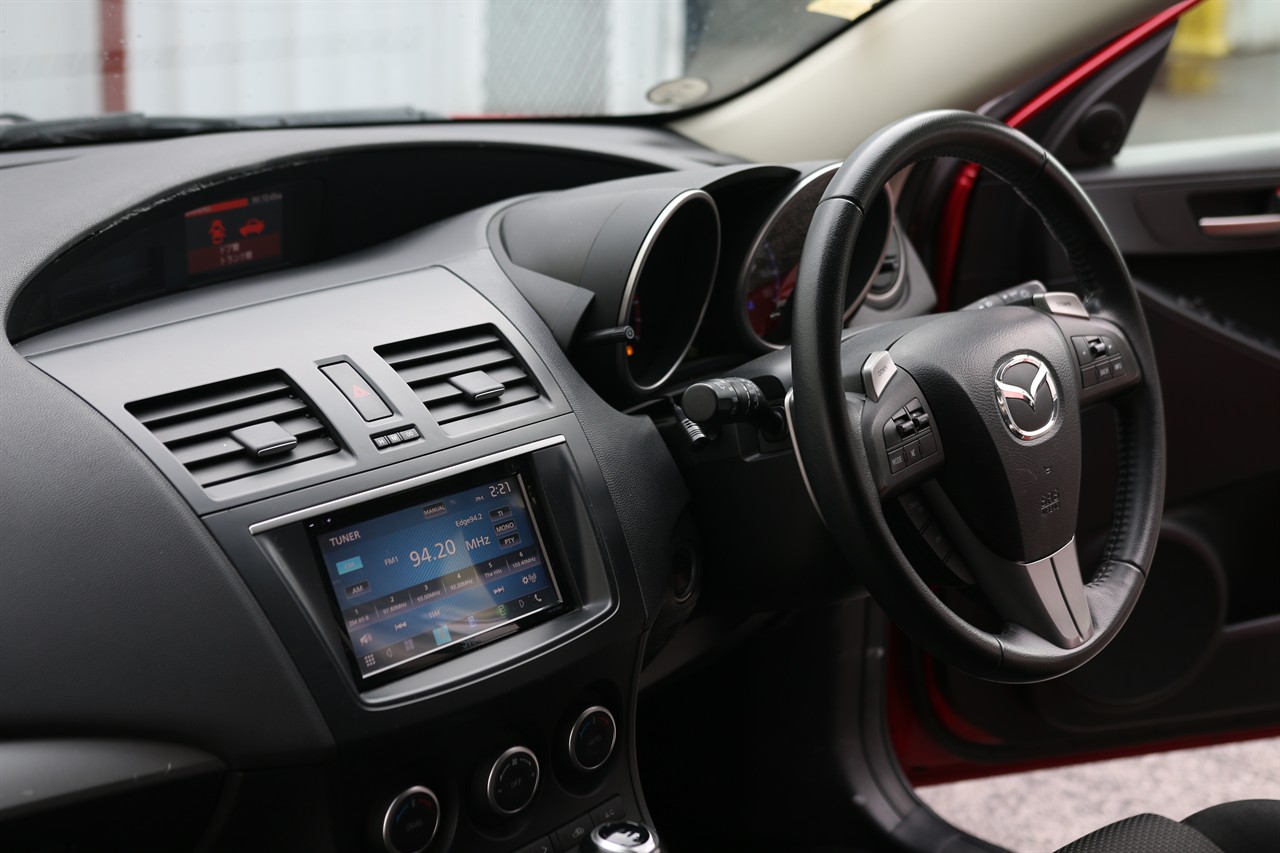 2011 Mazda Axela