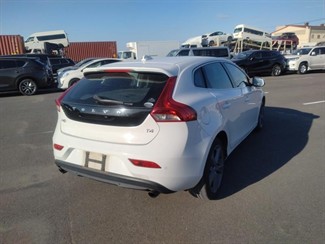 2013 Volvo V40 - Thumbnail
