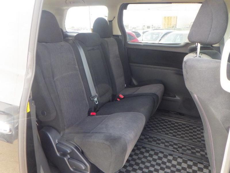 2013 Toyota Vellfire
