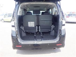 2013 Toyota Vellfire - Thumbnail