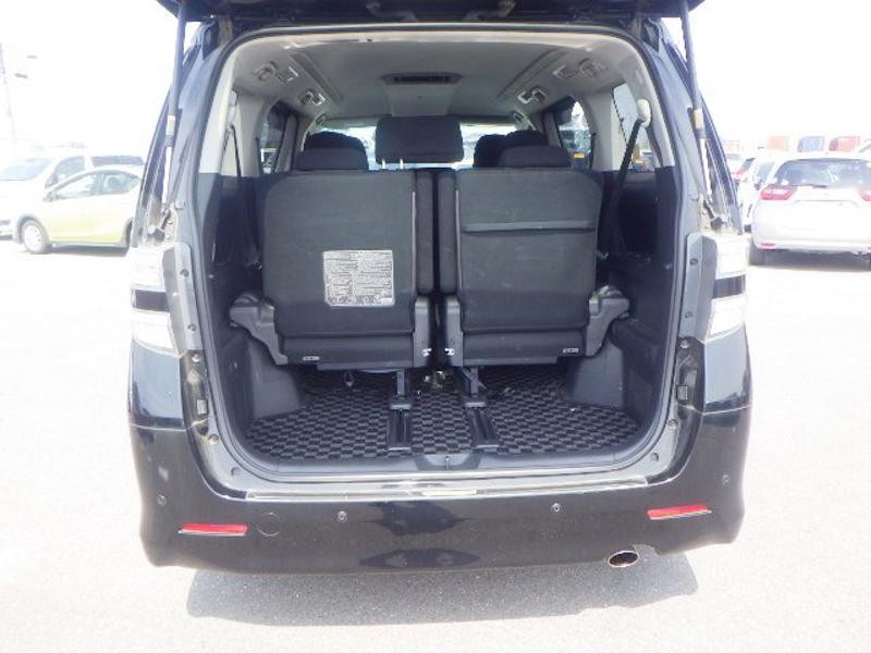 2013 Toyota Vellfire