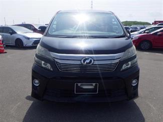 2013 Toyota Vellfire - Thumbnail