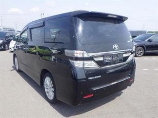 2013 Toyota Vellfire - Thumbnail