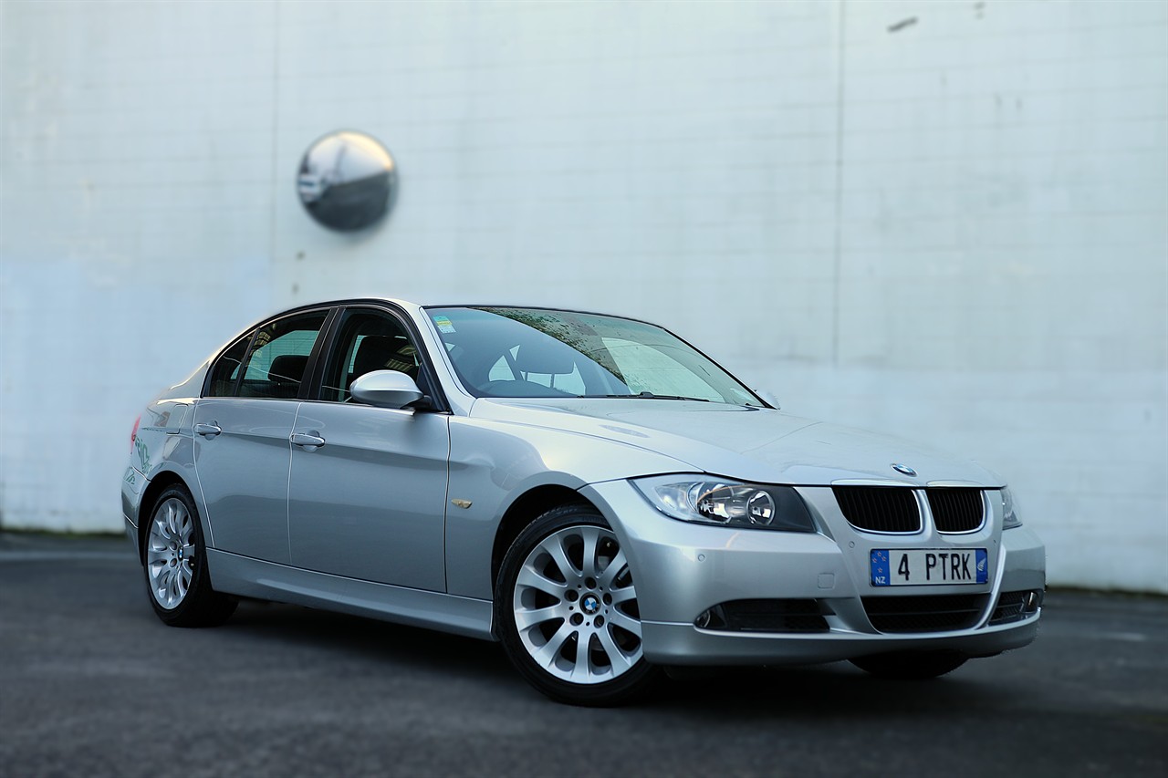 2007 BMW 320i