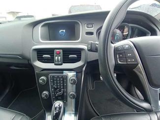 2014 Volvo V40 - Thumbnail