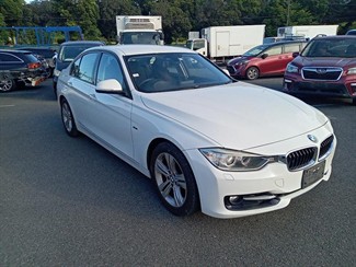 2012 BMW 320i - Thumbnail