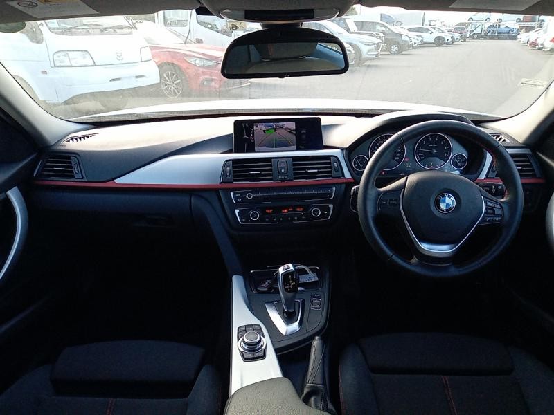 2012 BMW 320i