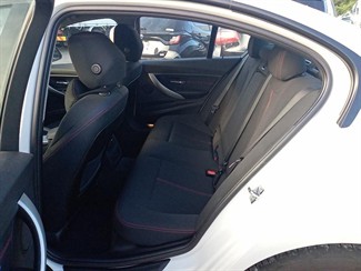 2012 BMW 320i - Thumbnail