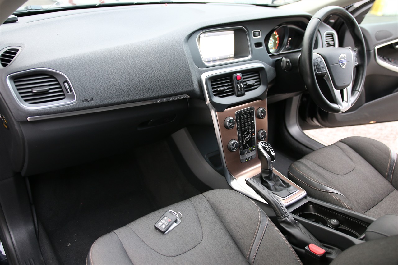 2014 Volvo V40