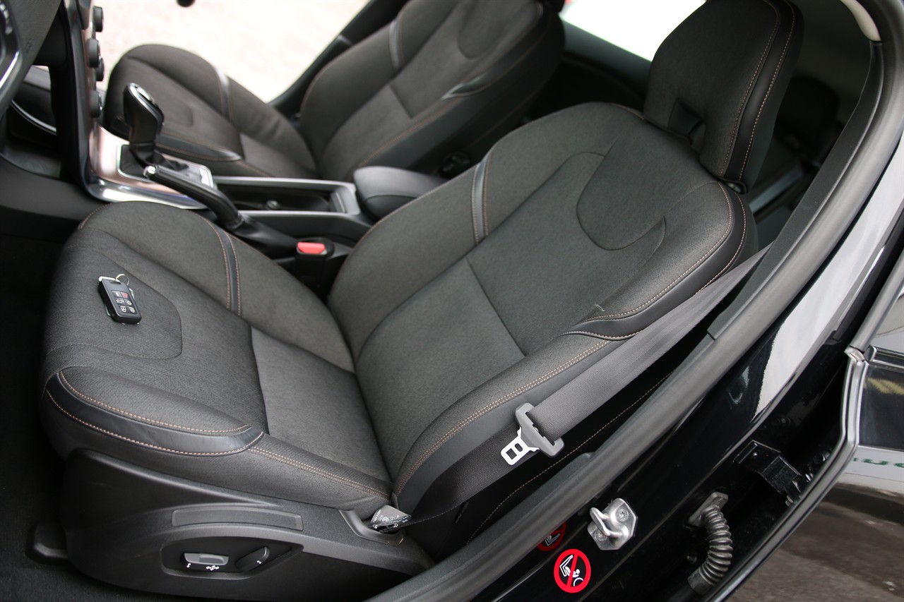 2014 Volvo V40