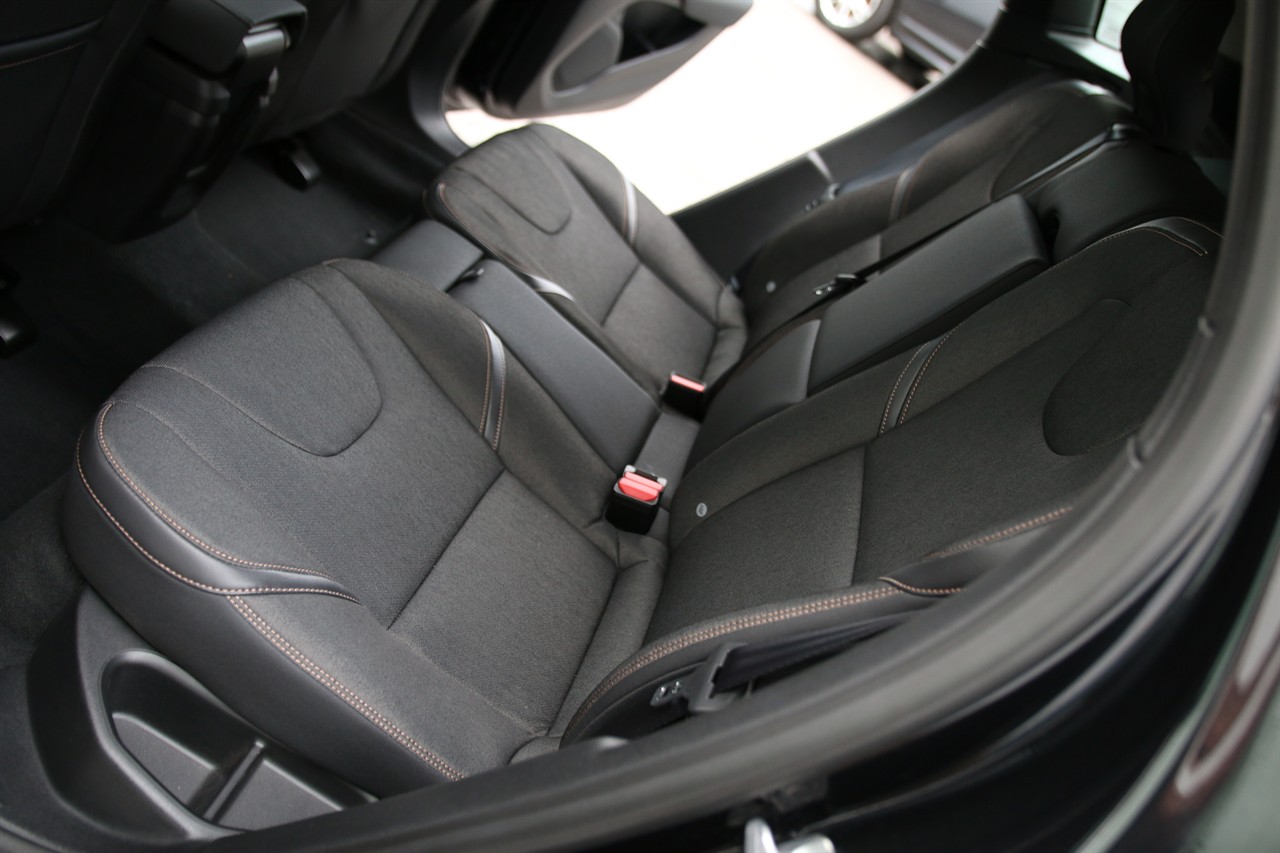 2014 Volvo V40