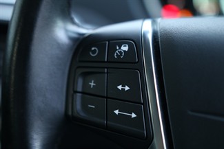 2014 Volvo V40 - Thumbnail