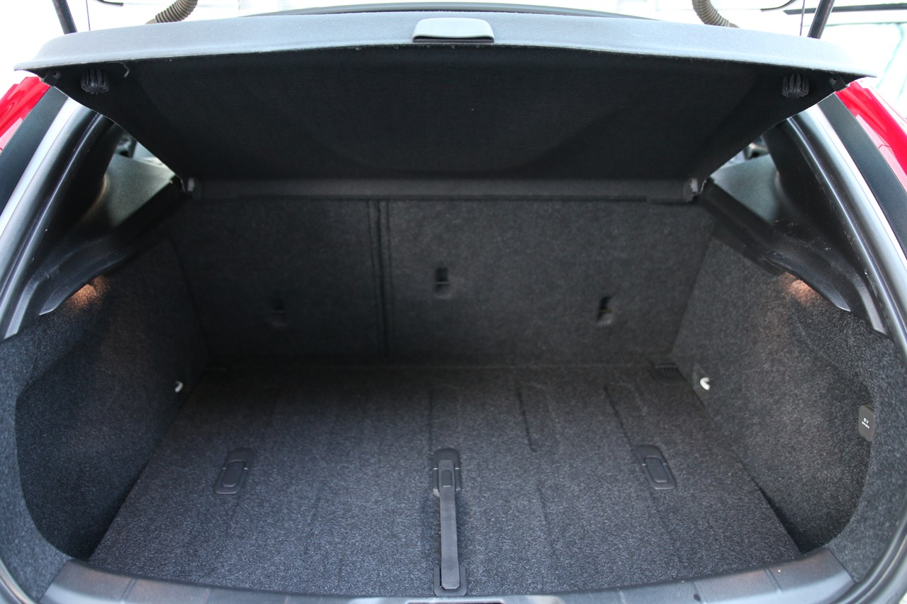 2014 Volvo V40