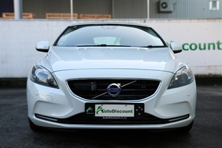 2014 Volvo V40 - Thumbnail