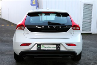 2014 Volvo V40 - Thumbnail