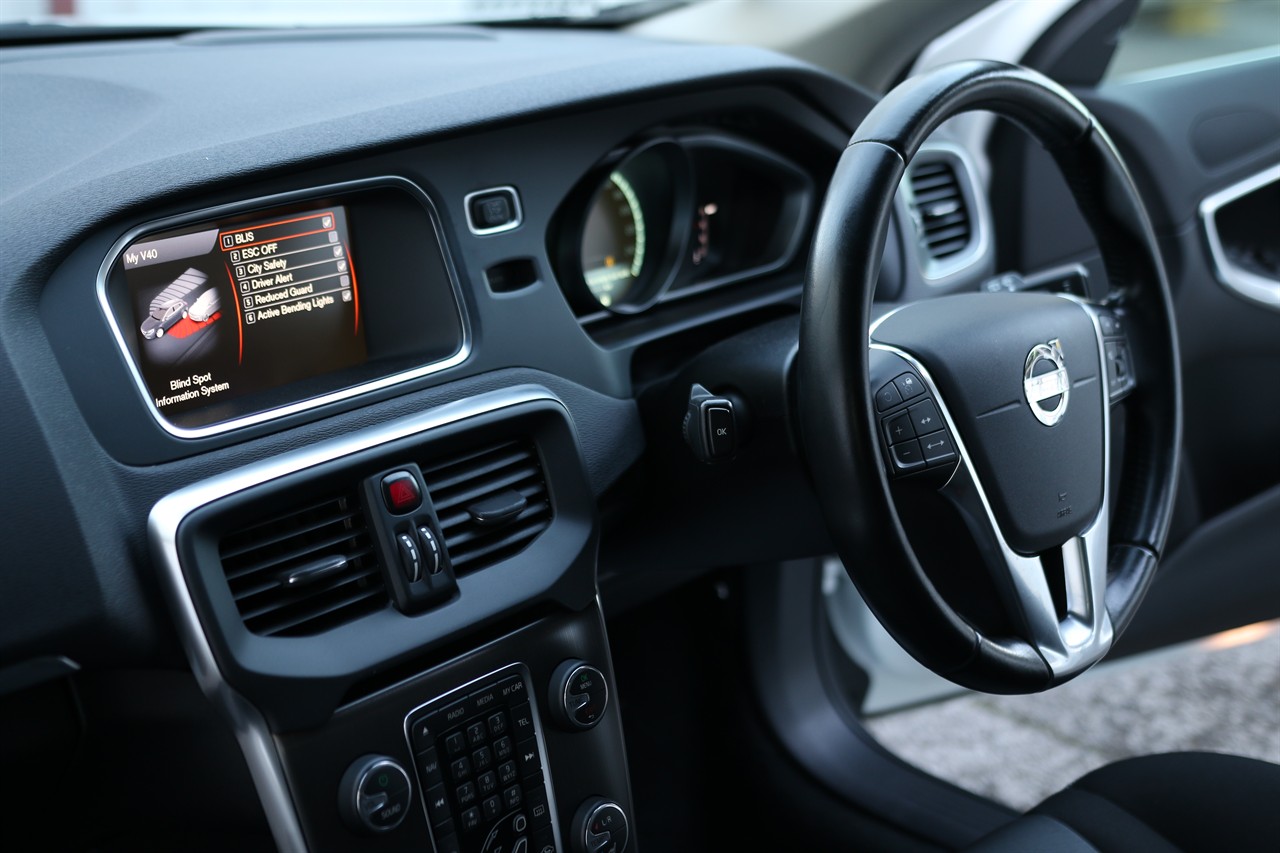 2014 Volvo V40