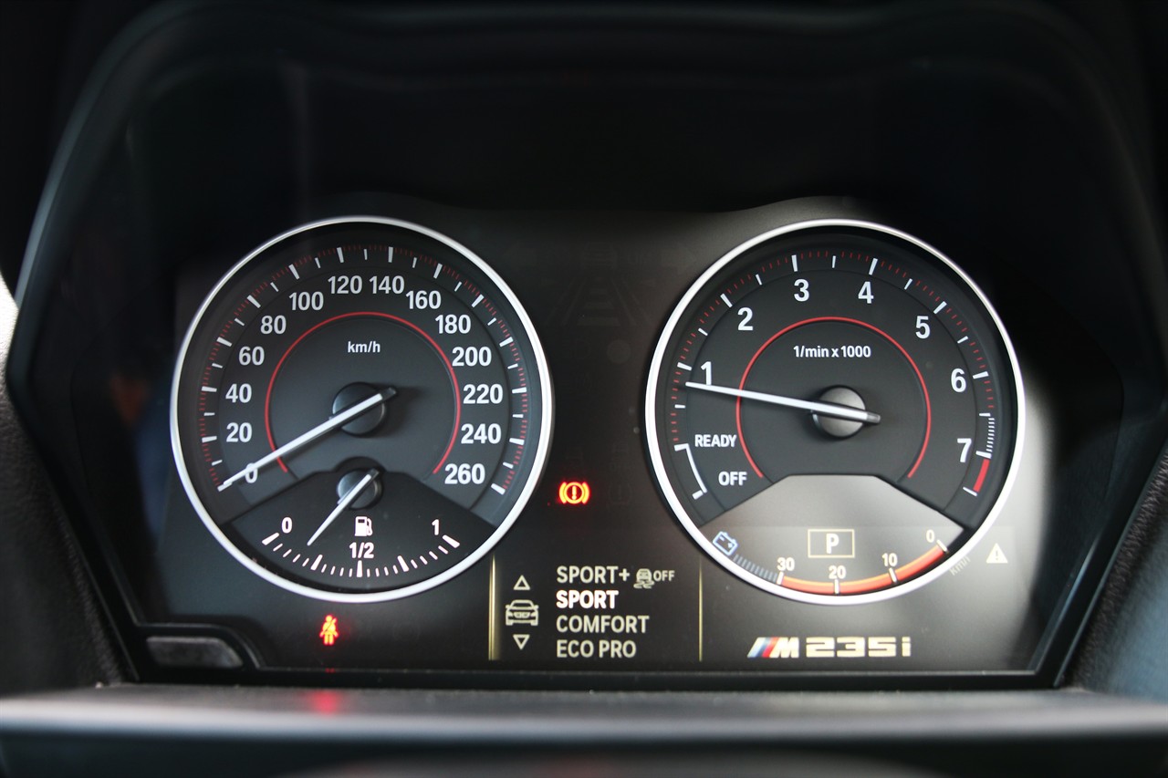 2015 BMW M235i