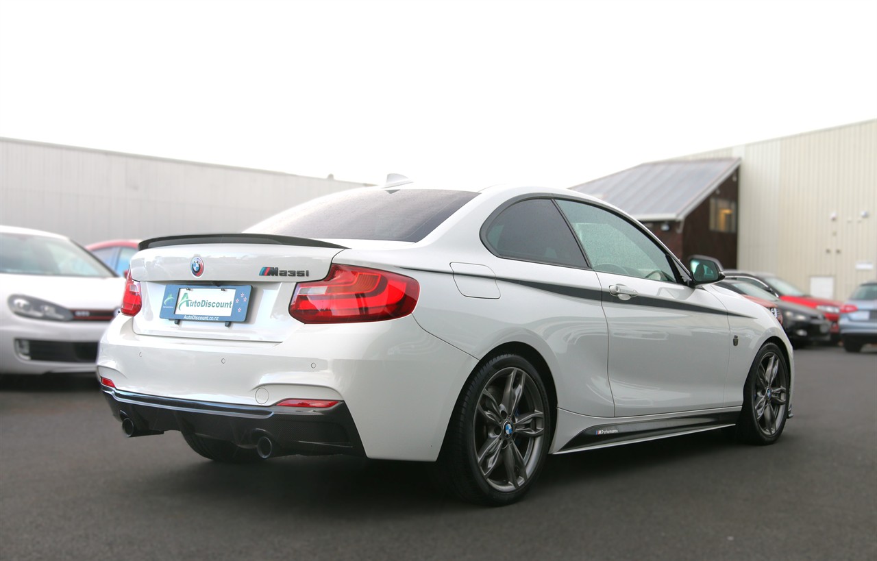 2015 BMW M235i