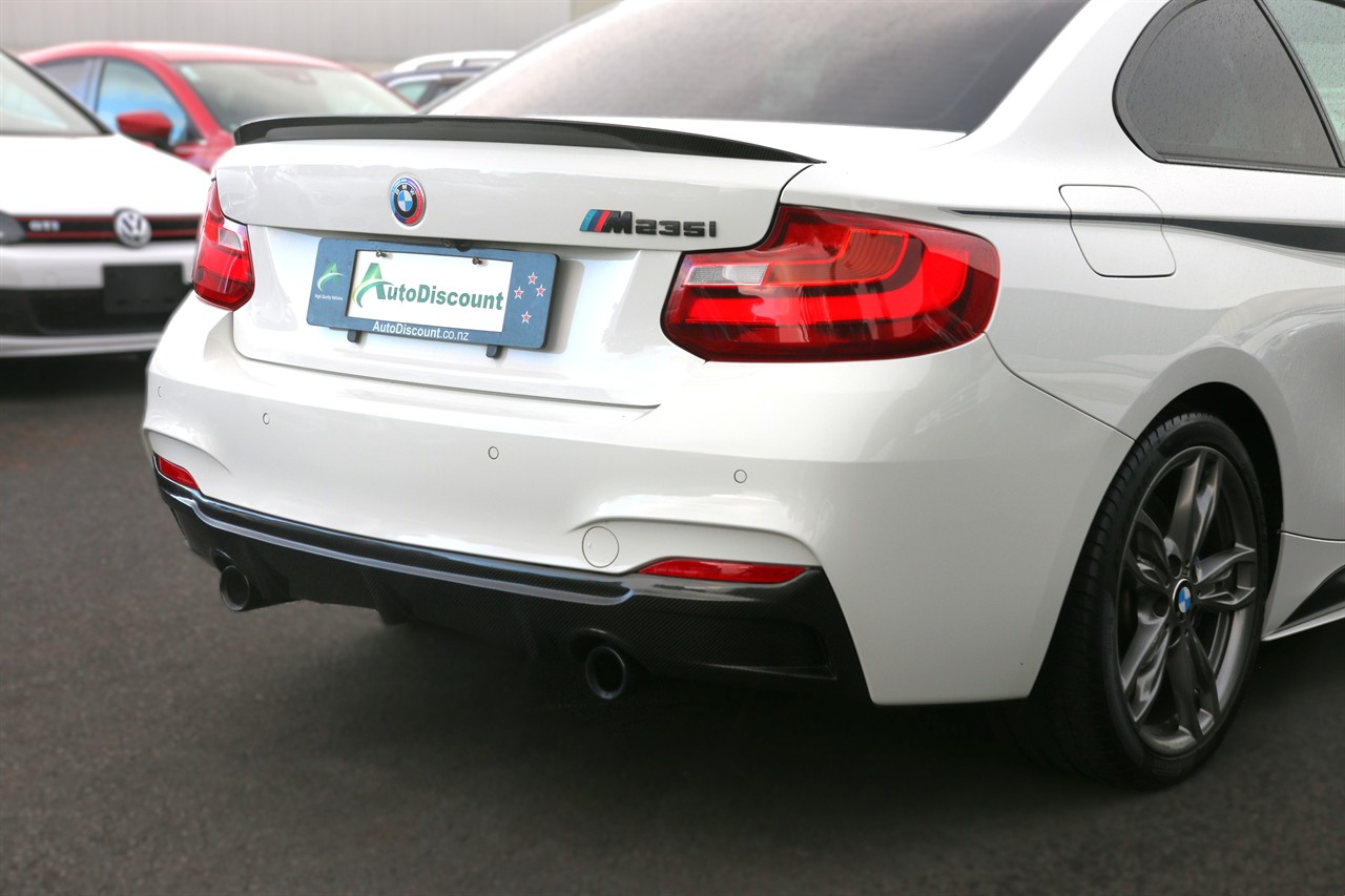 2015 BMW M235i