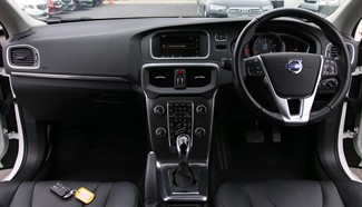 2015 Volvo V40 - Thumbnail