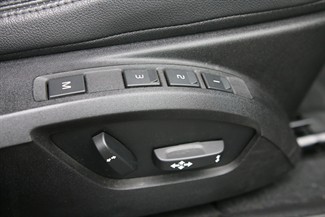 2015 Volvo V40 - Thumbnail