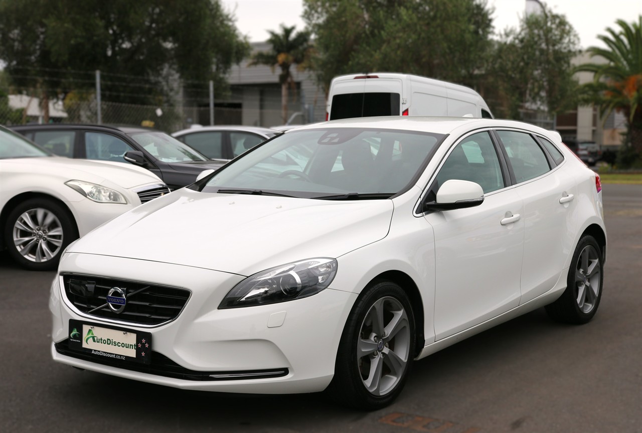 2015 Volvo V40