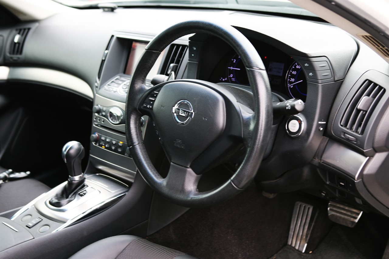 2012 Nissan Skyline
