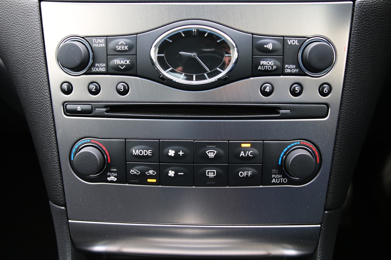 2012 Nissan Skyline