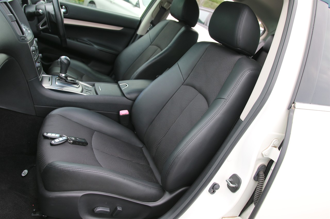 2012 Nissan Skyline