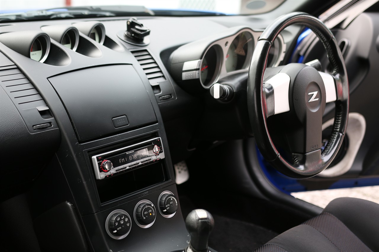 2004 Nissan Fairlady