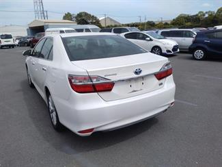 2015 Toyota Camry - Thumbnail