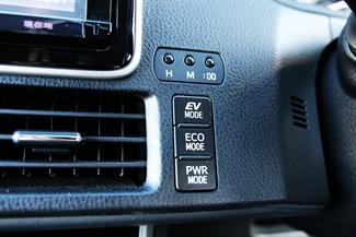 2015 Toyota Esquire - Thumbnail