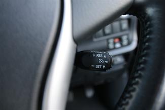 2015 Toyota Esquire - Thumbnail