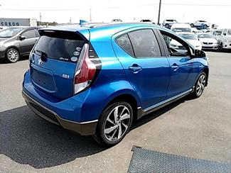 2015 Toyota Aqua - Thumbnail