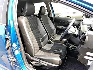 2015 Toyota Aqua - Thumbnail