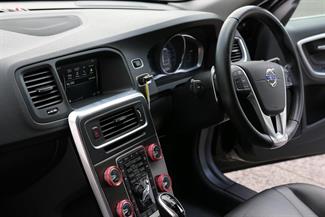 2015 Volvo S60 - Thumbnail