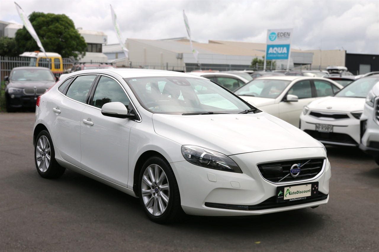 2015 Volvo V40