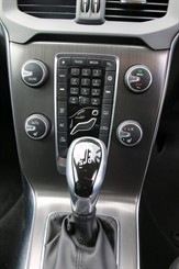 2015 Volvo V40 - Thumbnail